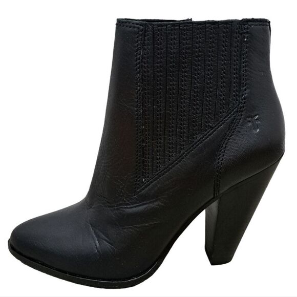 Frye Remy Chelsea Women's Black Leather Slip On Zip Up Ankle Booties Size 7.5 - Picture 3 of 13